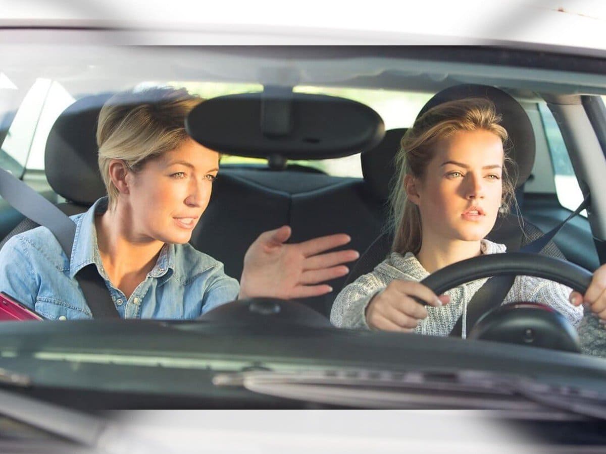 Read more about the article Female Driving Instructors in Reading